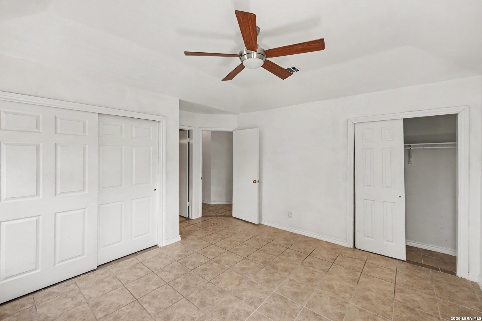 11416 HATCHET PASS DR, San Antonio, TX 78245