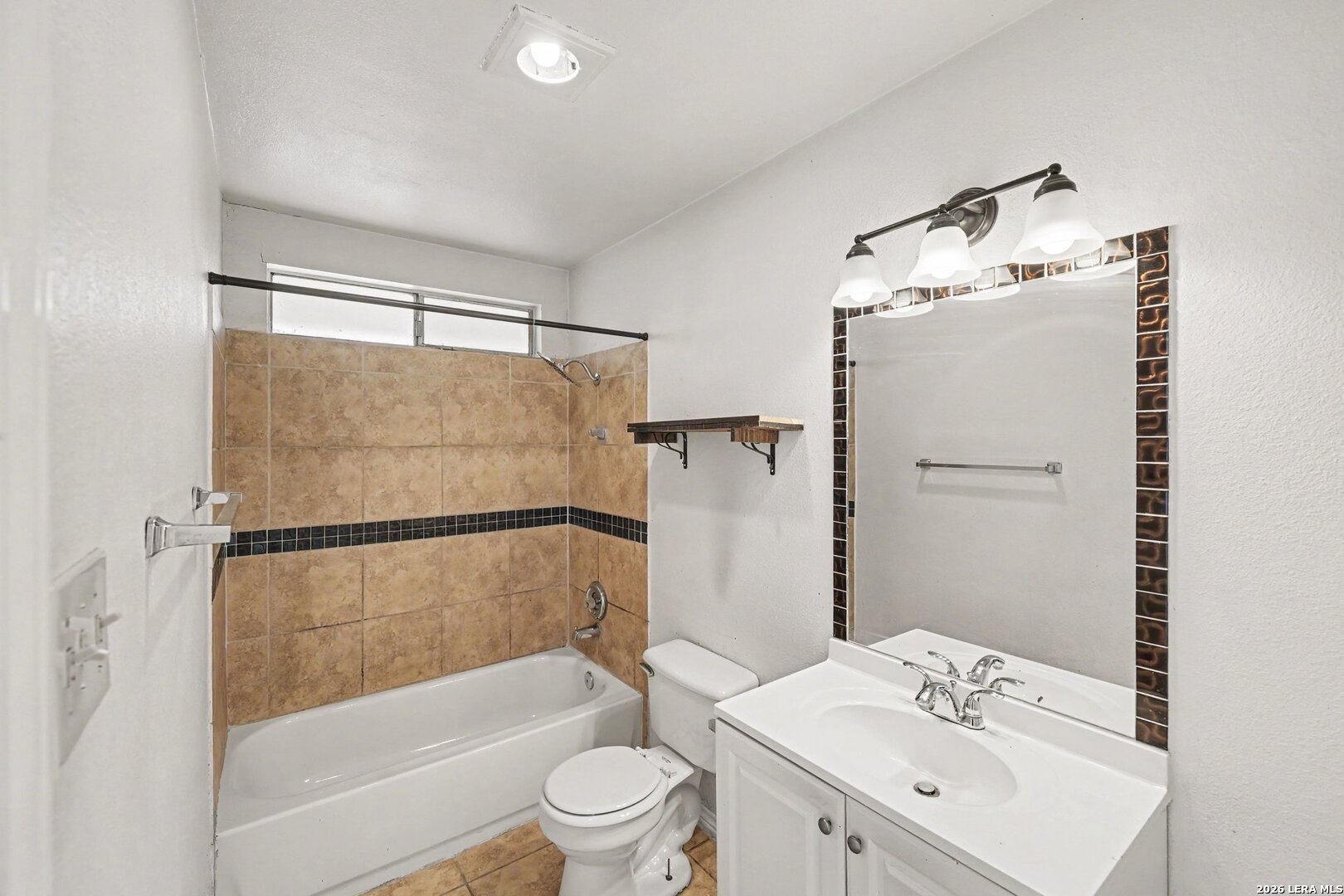 11416 HATCHET PASS DR, San Antonio, TX 78245