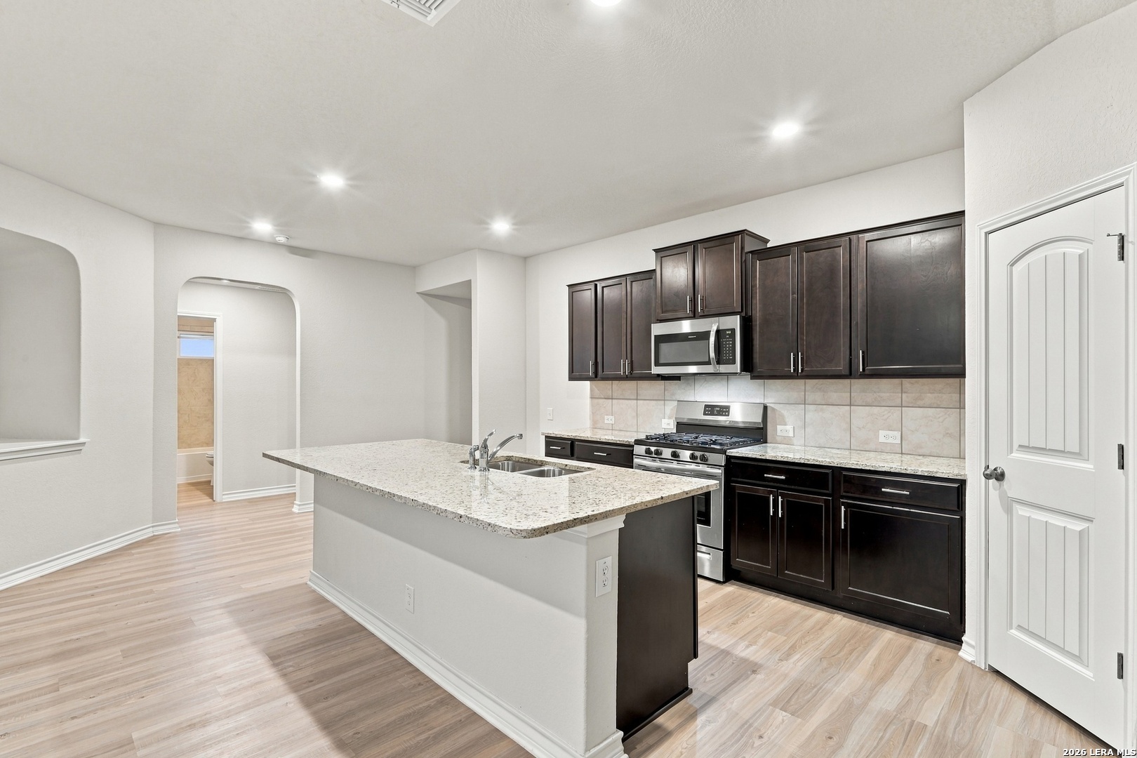 5915 Calaveras Way, San Antonio, TX 78253