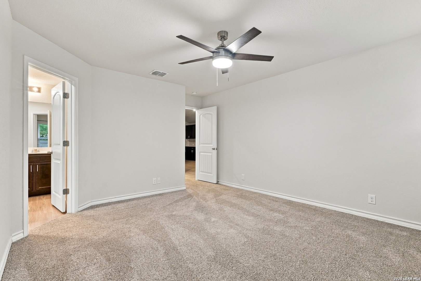 5915 Calaveras Way, San Antonio, TX 78253