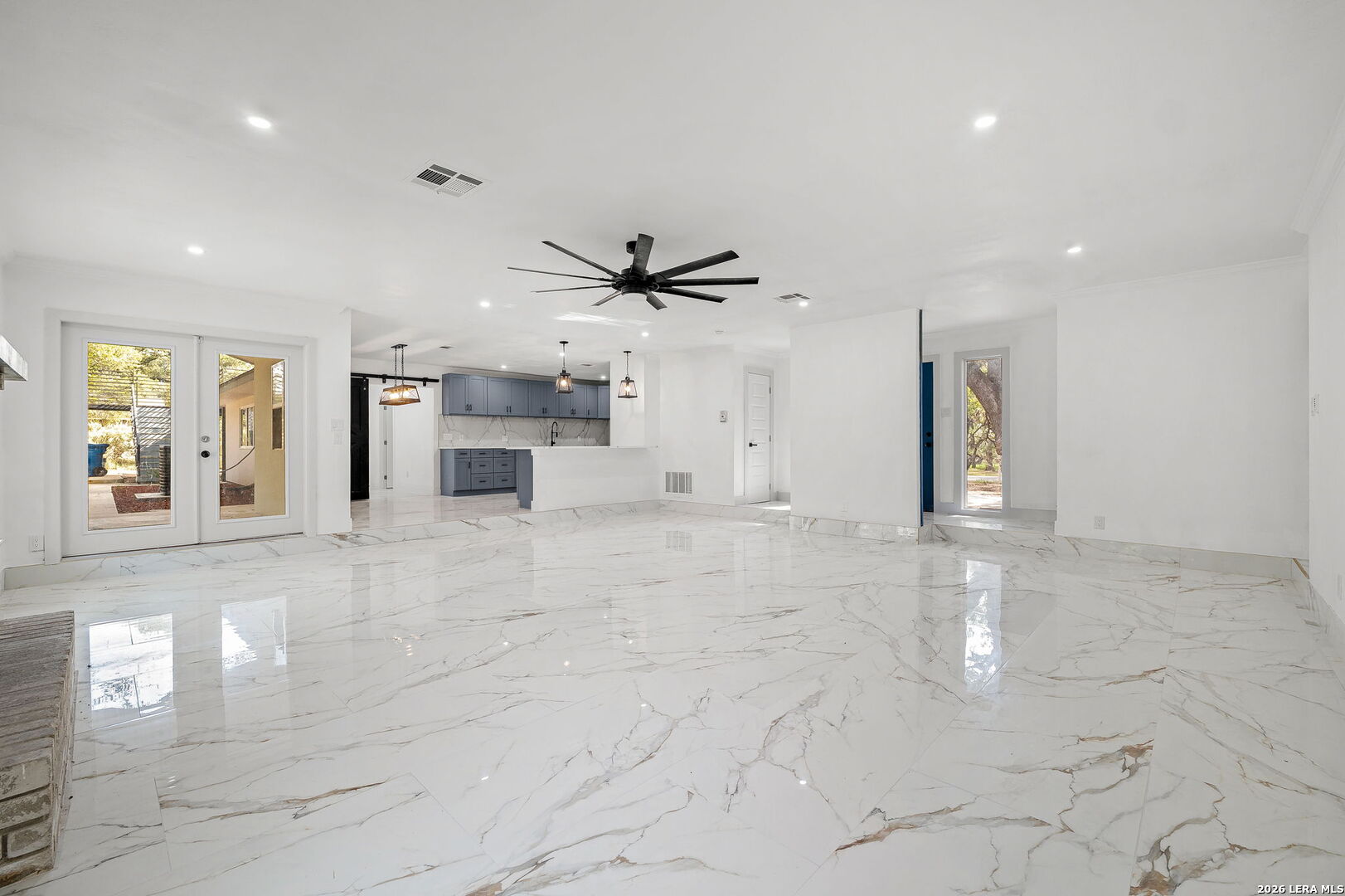 109 Live Oak Dr, photo 9