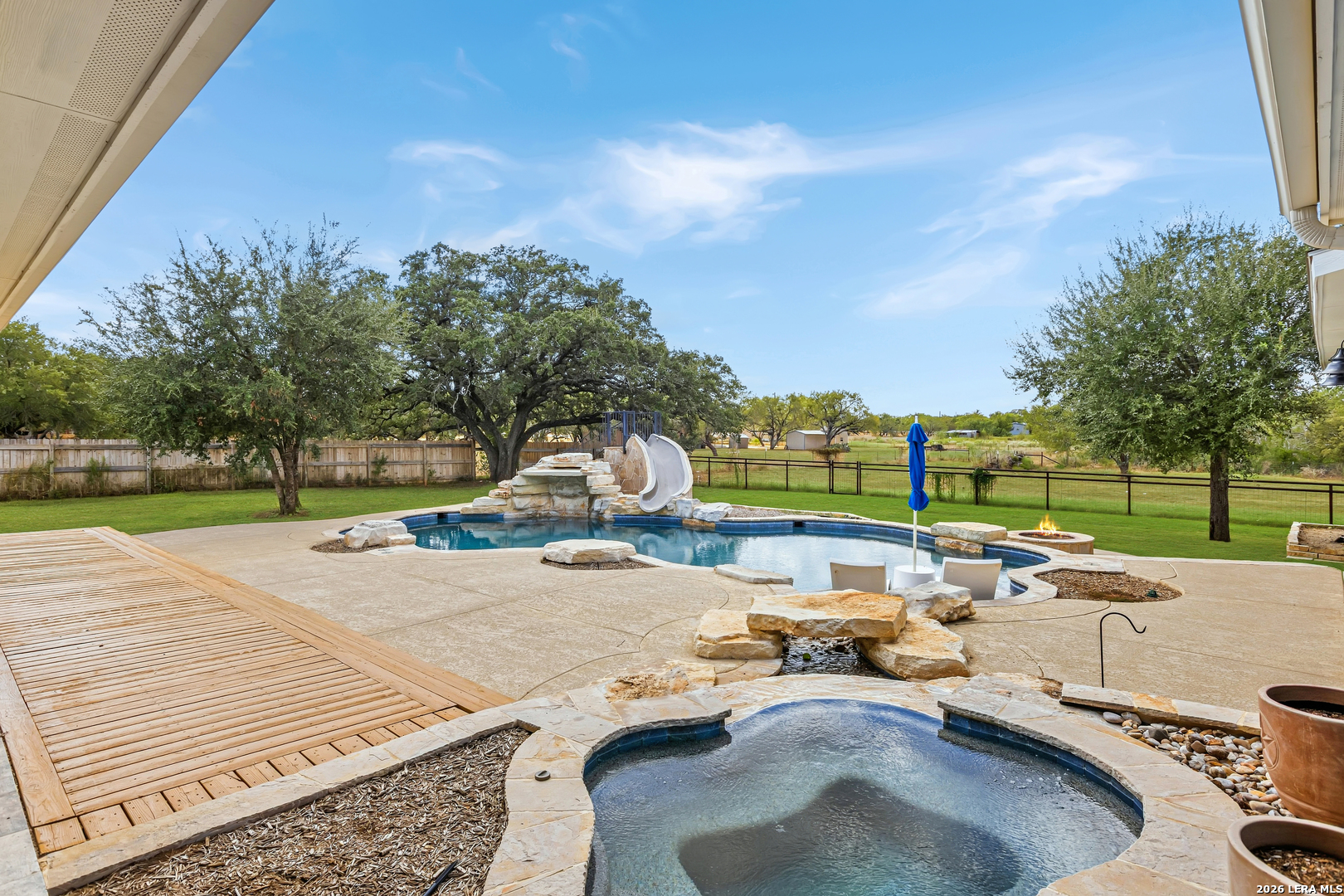 2729 County Road 357, La Vernia, TX 78121