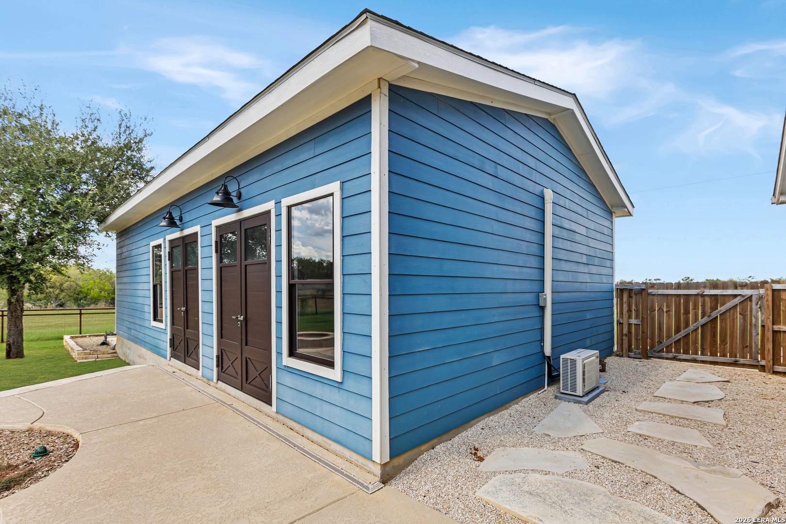 2729 County Road 357, La Vernia, TX 78121