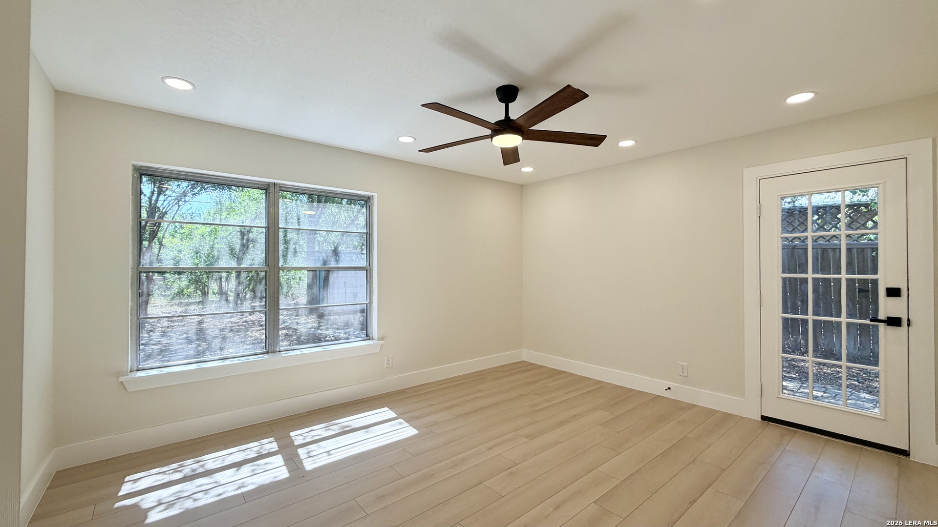 238 PINEWOOD LN, San Antonio, TX 78216