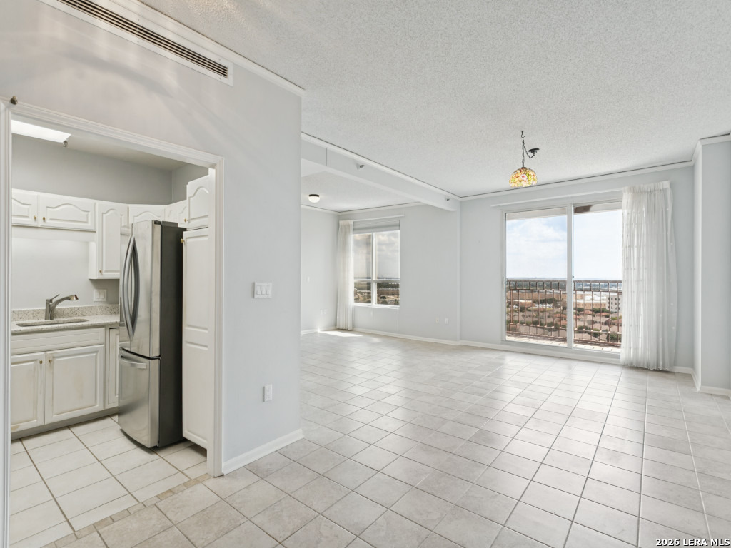 1 Towers Park Ln, #1110, San Antonio, TX 78209