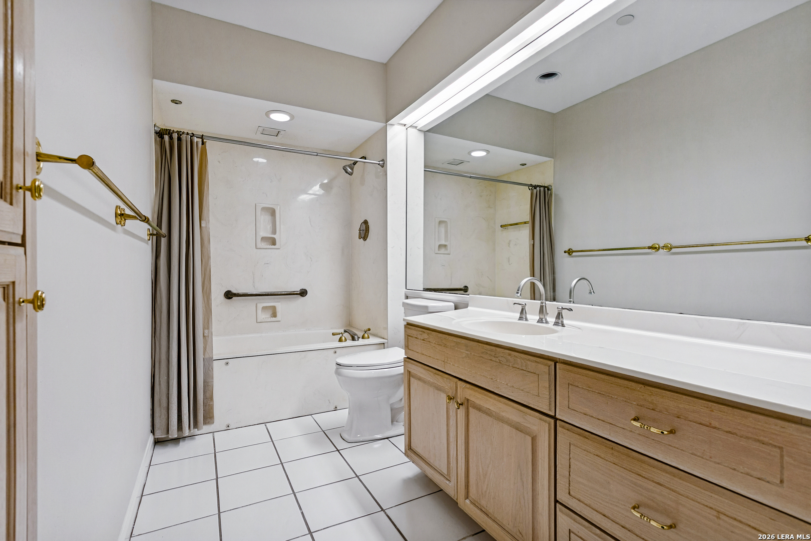 1 TOWERS PARK LN, #703, San Antonio, TX 78209
