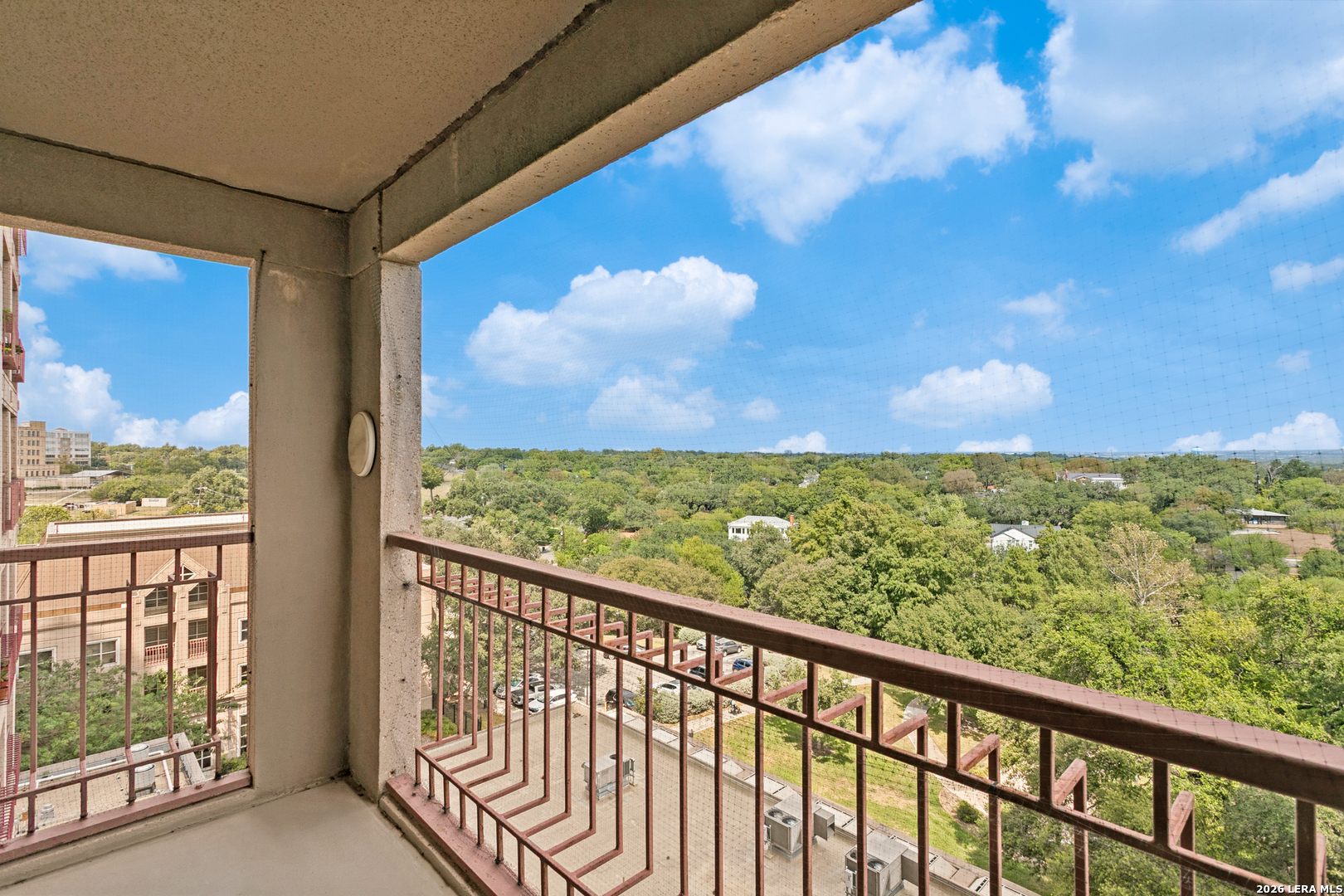 1 TOWERS PARK LN, #703, San Antonio, TX 78209