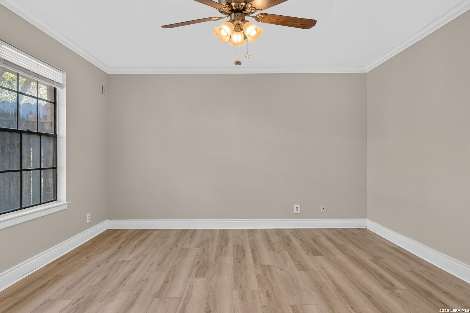 5411 TIMBER POST ST, San Antonio, TX 78250