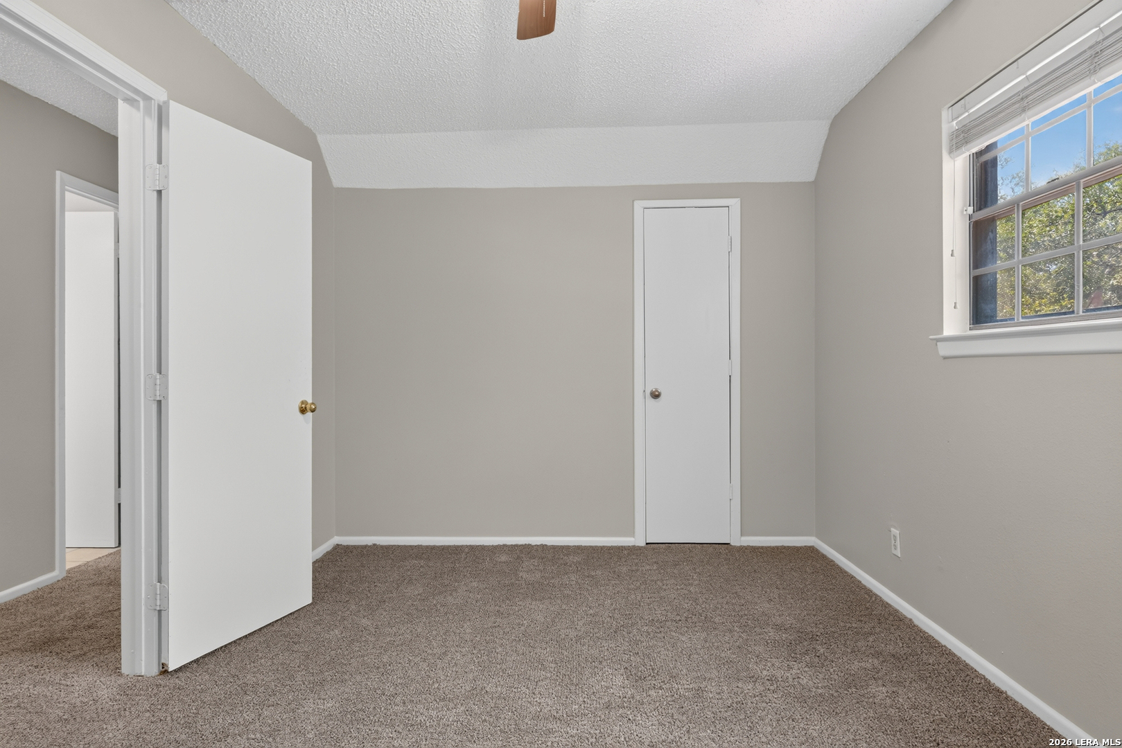 5411 TIMBER POST ST, San Antonio, TX 78250