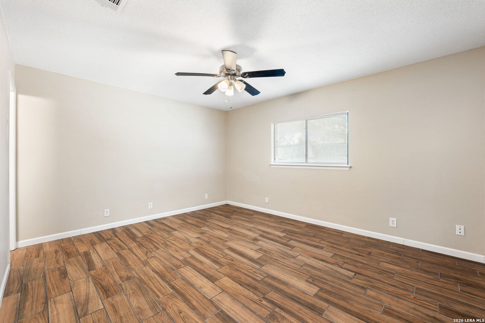 816 Meadow Stone, Converse, TX 78109
