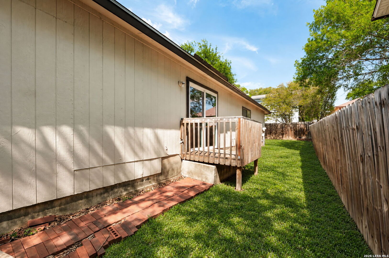 816 Meadow Stone, Converse, TX 78109