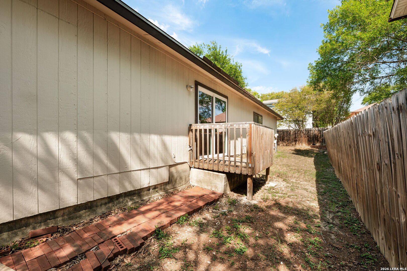 816 Meadow Stone, Converse, TX 78109