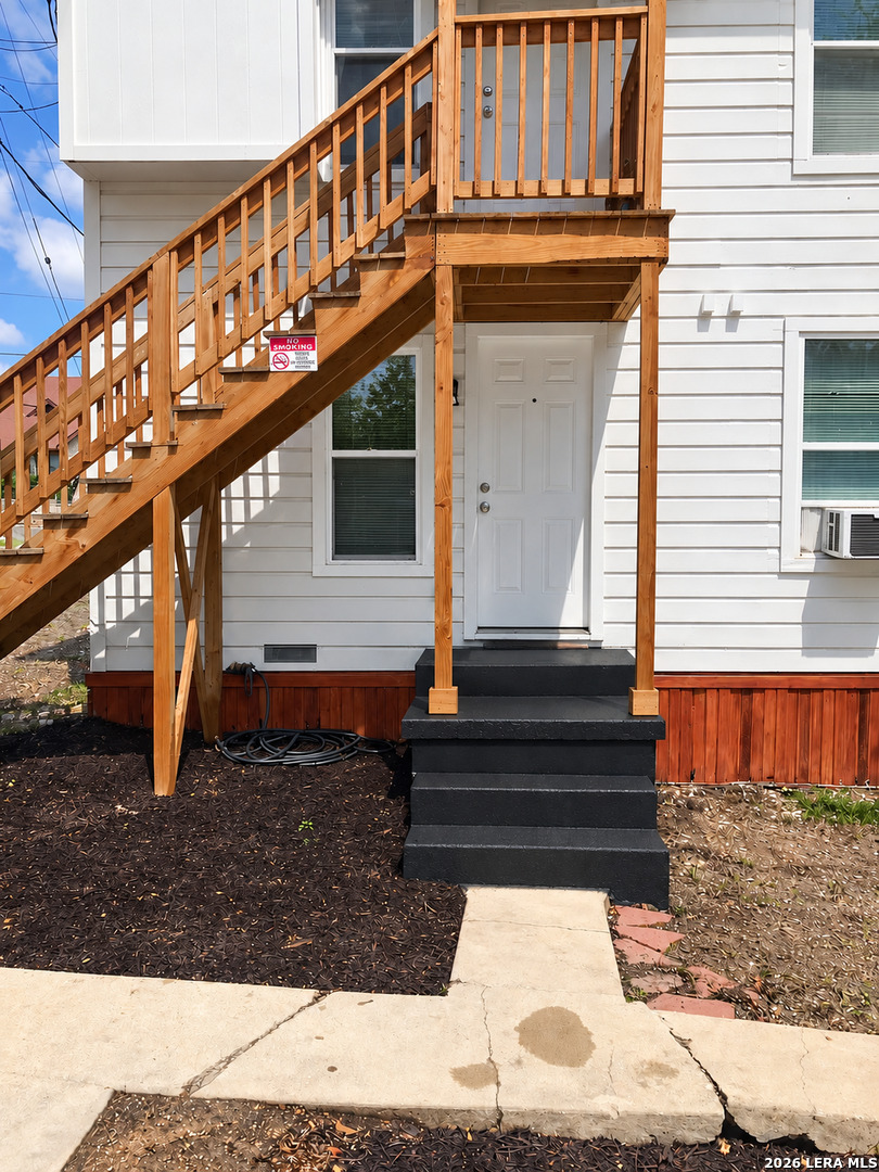 1448 W SUMMIT AVE, San Antonio, TX 78201