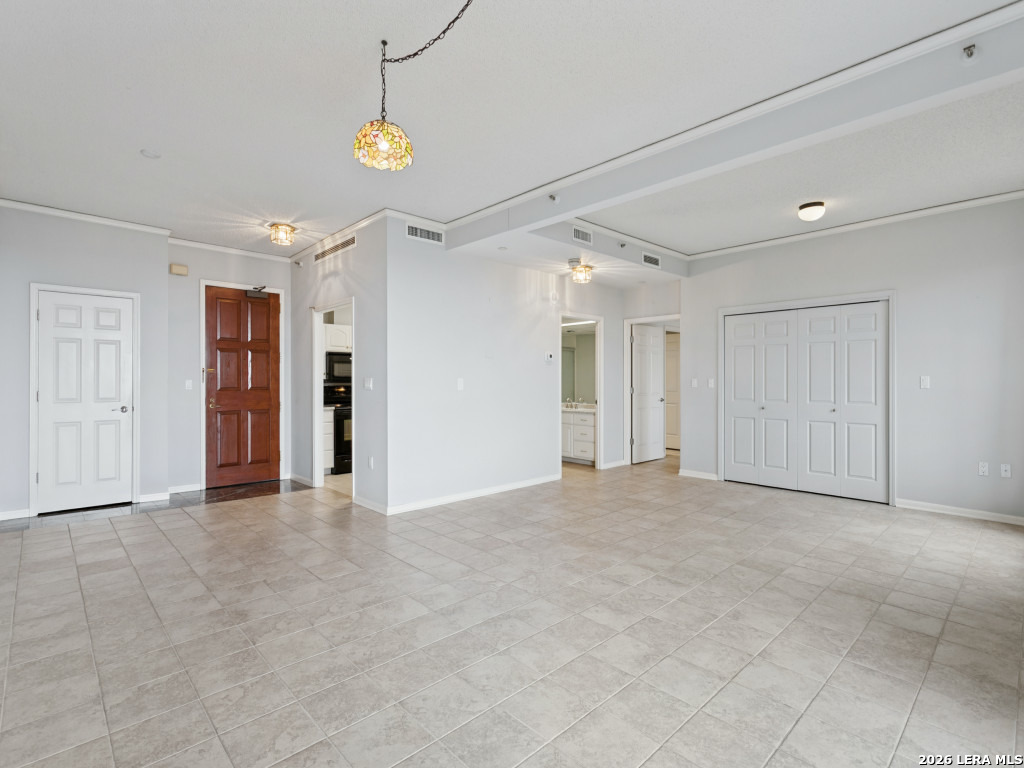 Property photo for 1 Towers Park Ln, #1110, San Antonio, TX