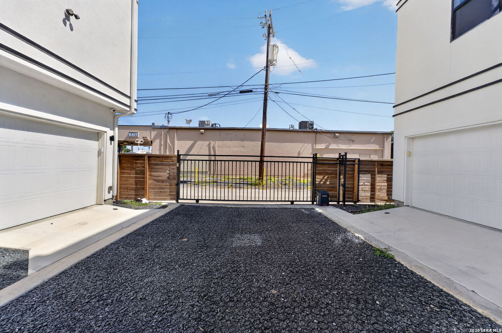 1735 W GRAMERCY PL, San Antonio, TX 78201