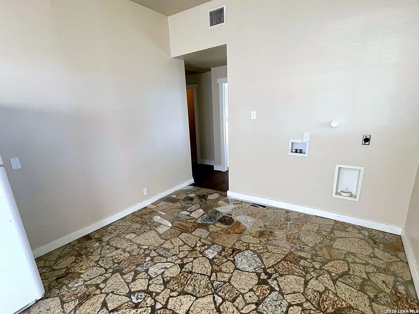 102 BAILEY AVE, San Antonio, TX 78210