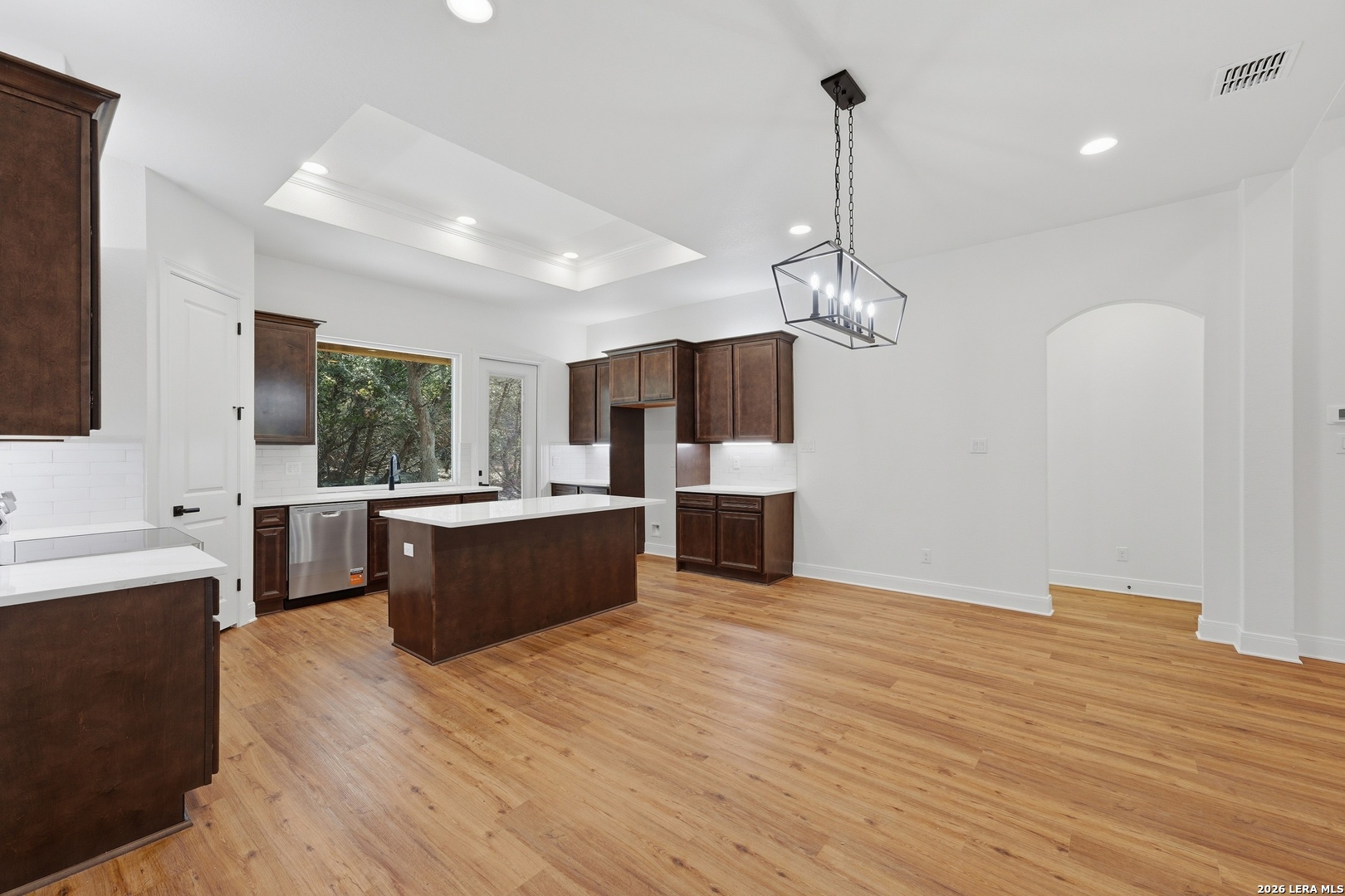 1344 Bellewood, photo 8