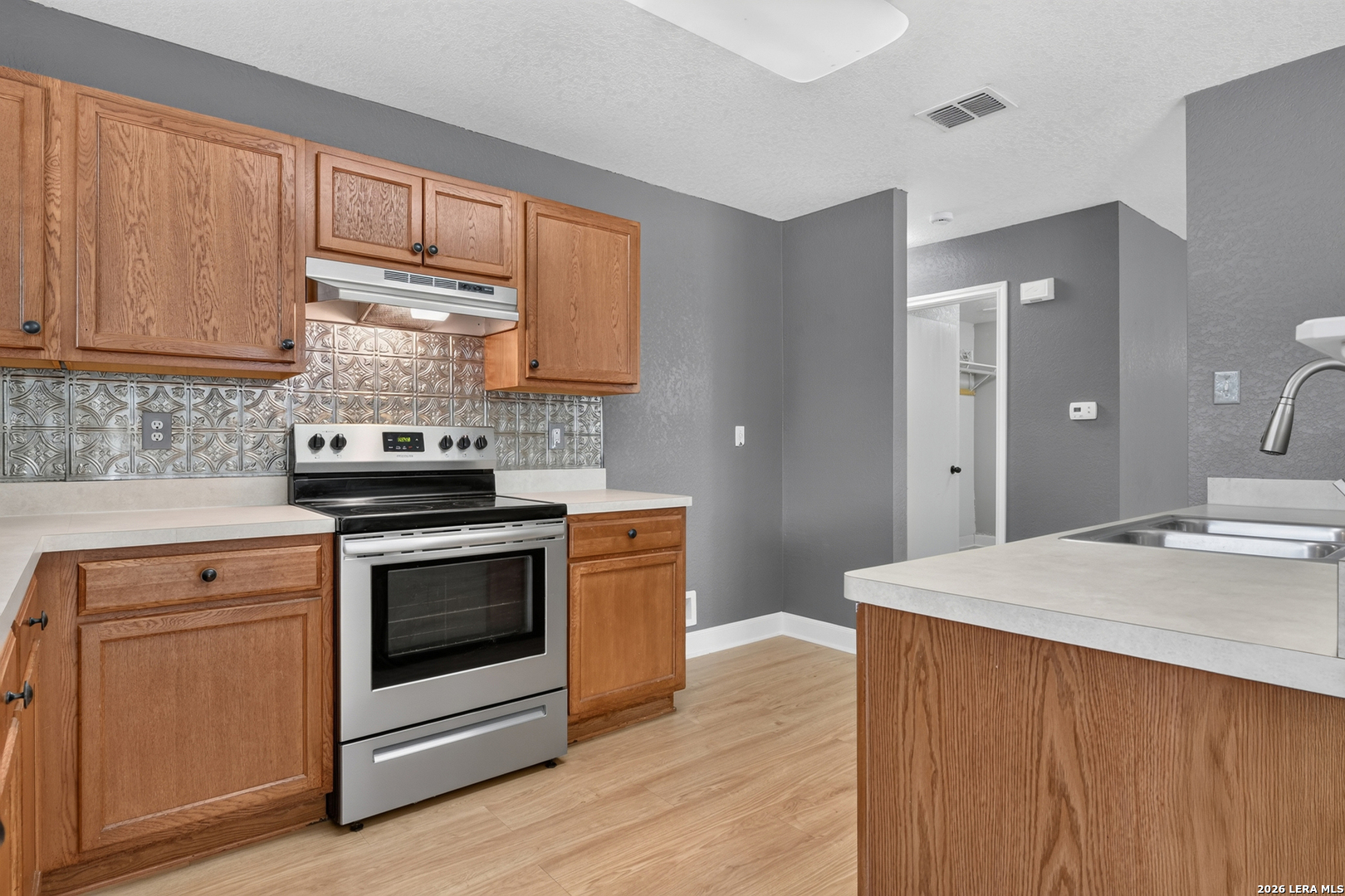 209 Gatewood Falls, photo 6