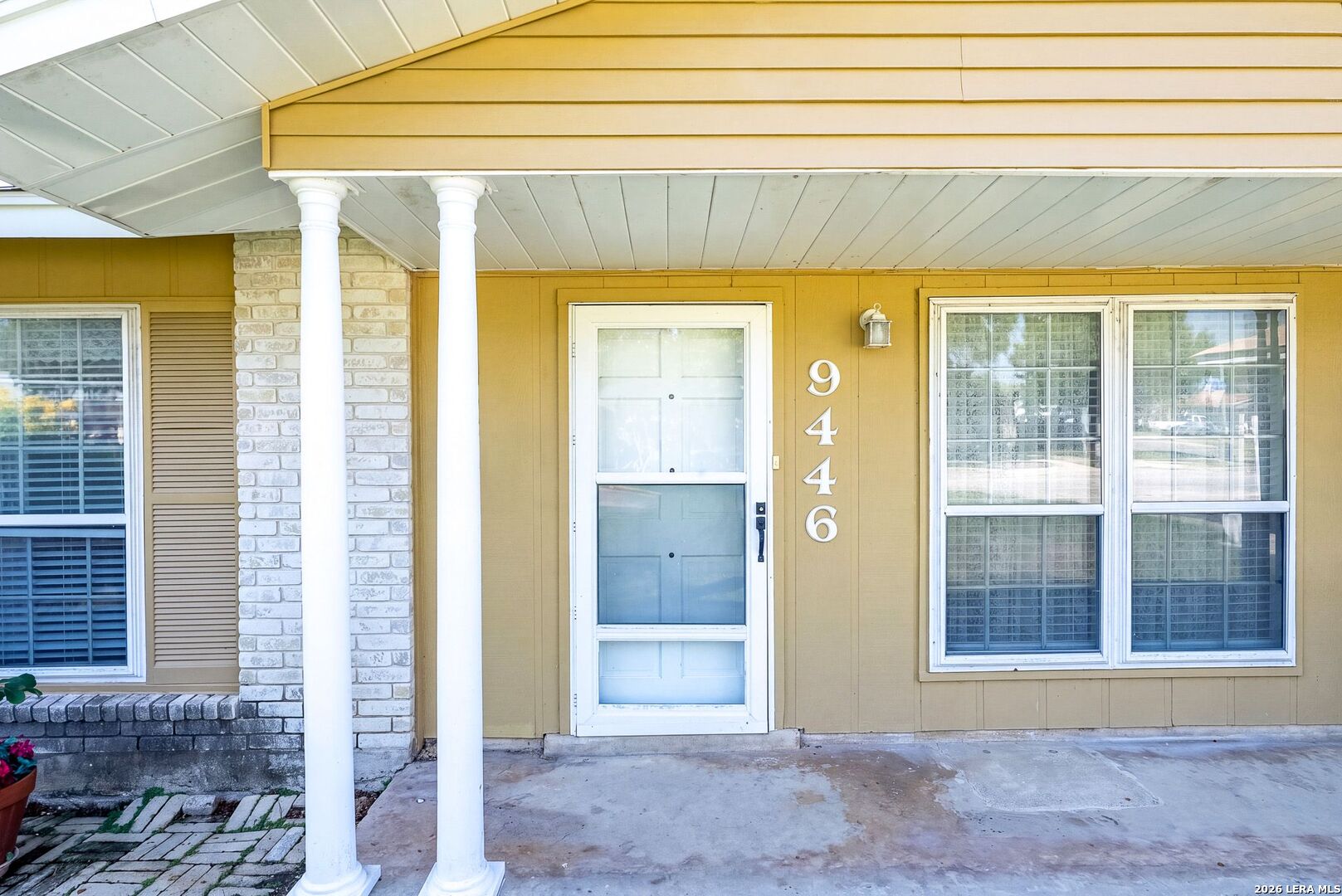 9446 Shields Dr, San Antonio, TX 78245