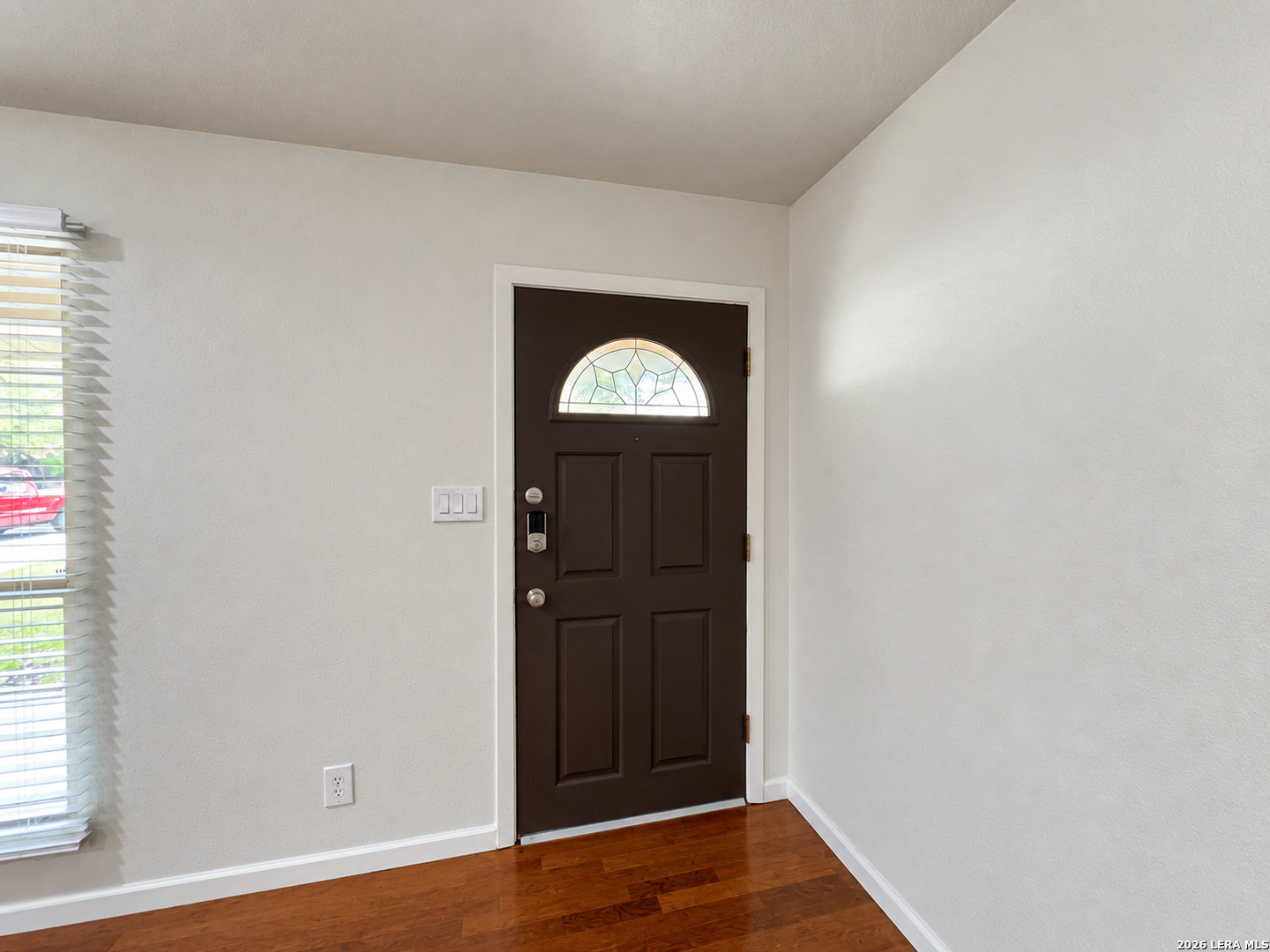 202 Donella Dr, Hollywoodpark, TX 78232