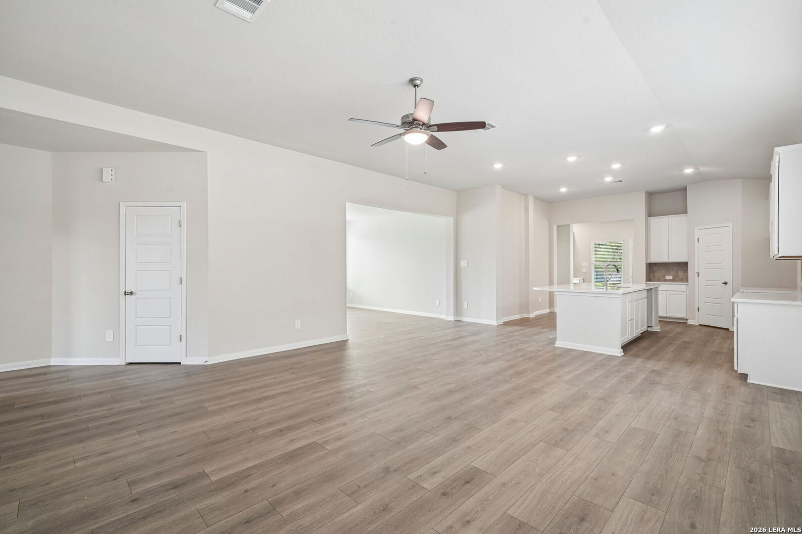 5807 Broken Rock, San Antonio, TX 78253
