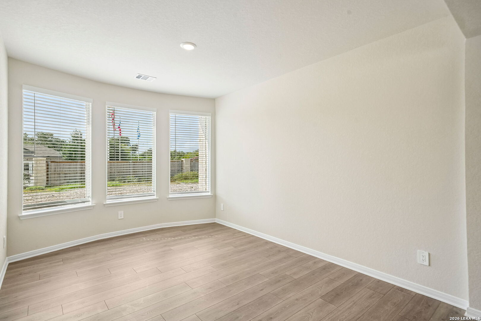 5807 Broken Rock, San Antonio, TX 78253
