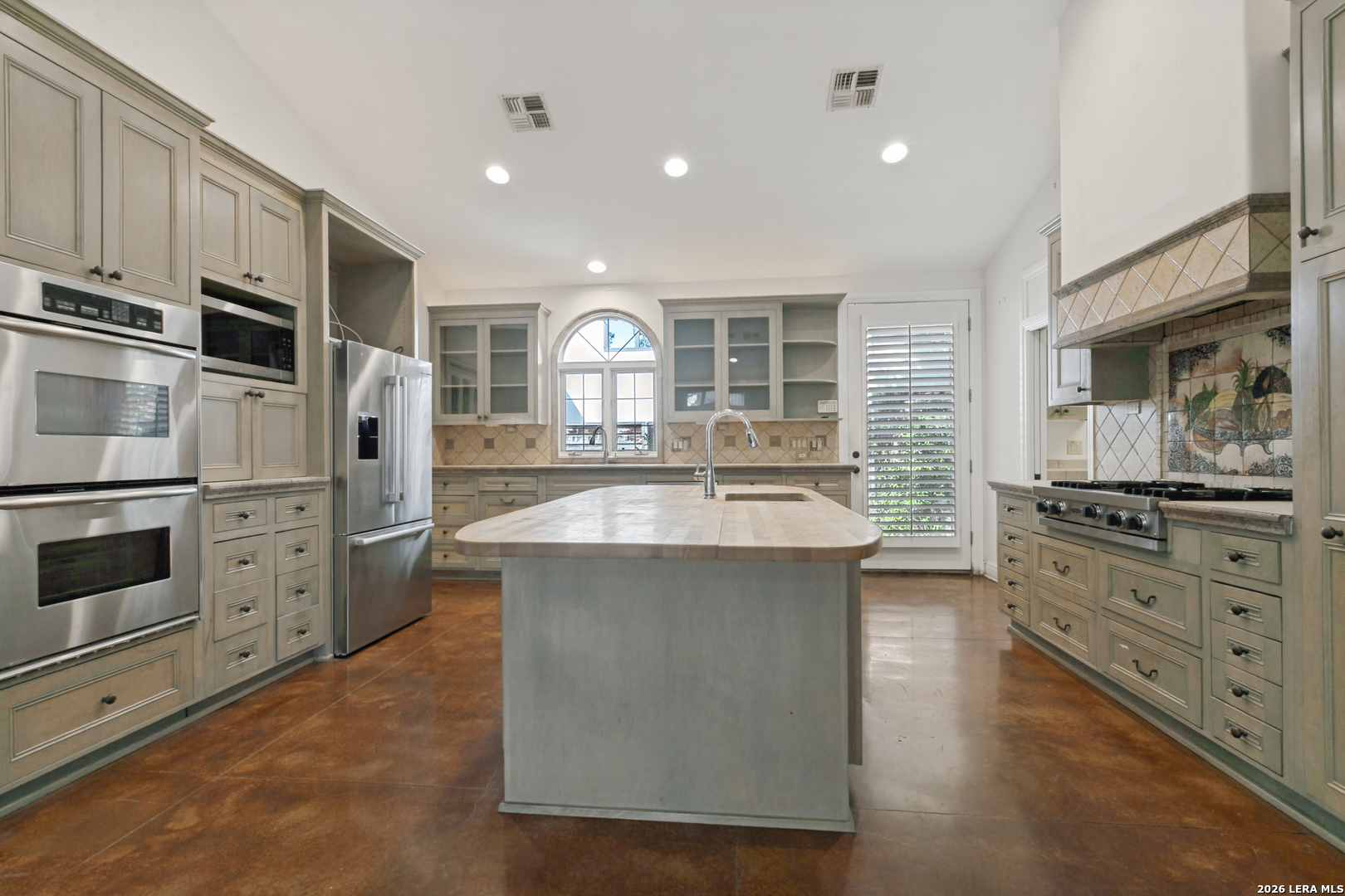 211 VIESCA ST, San Antonio, TX 78209