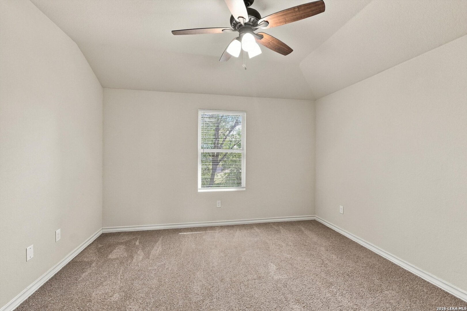 6950 LAKEVIEW DR, San Antonio, TX 78244
