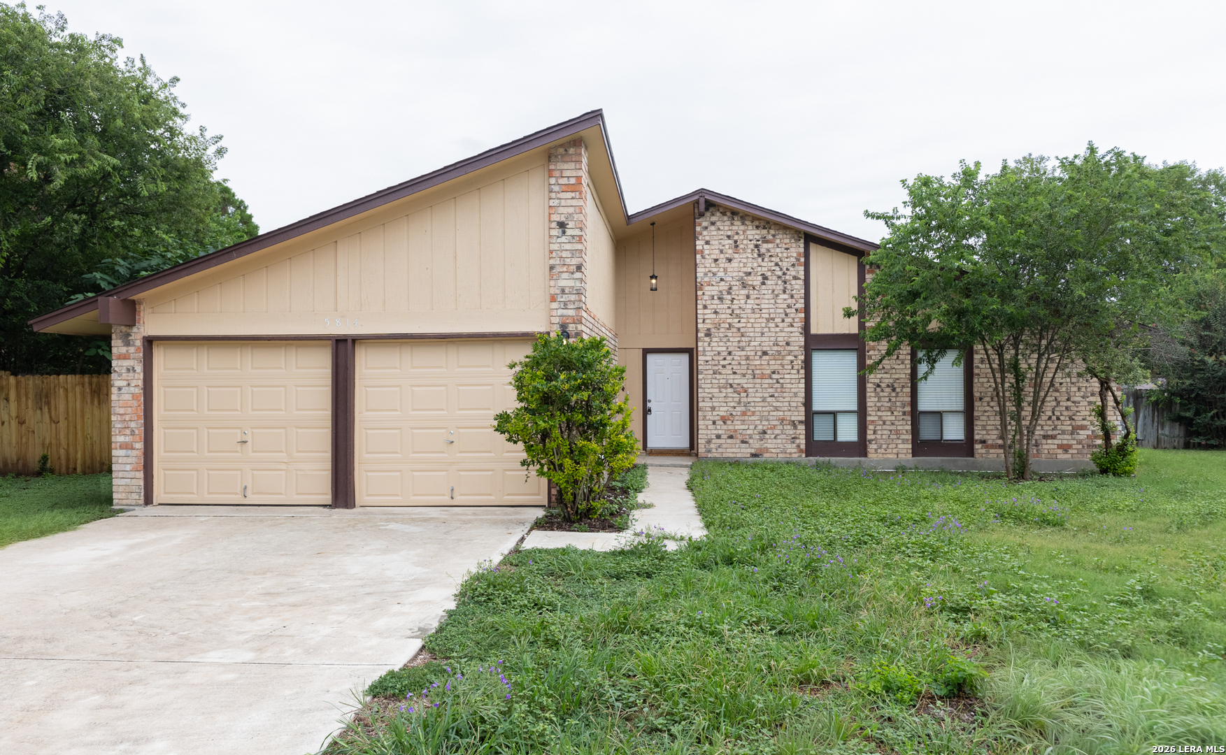 Property photo for 5814 PINEWAY ST, San Antonio, TX