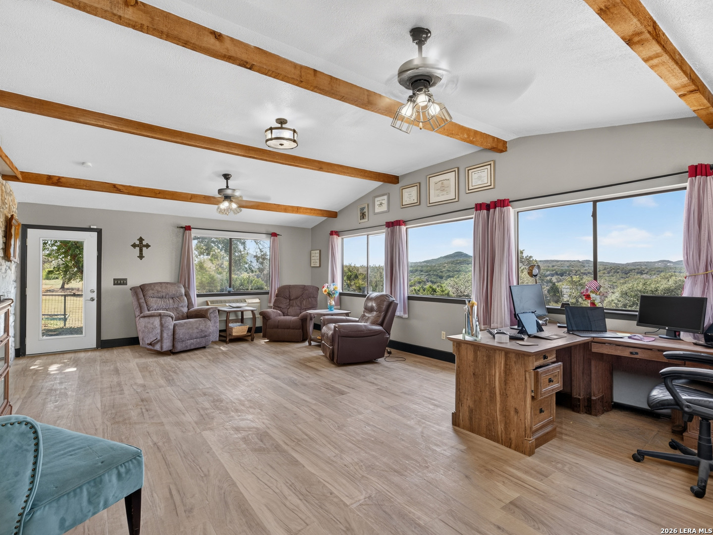 3320 Privilege Creek Rd, Pipe Creek, TX 78063