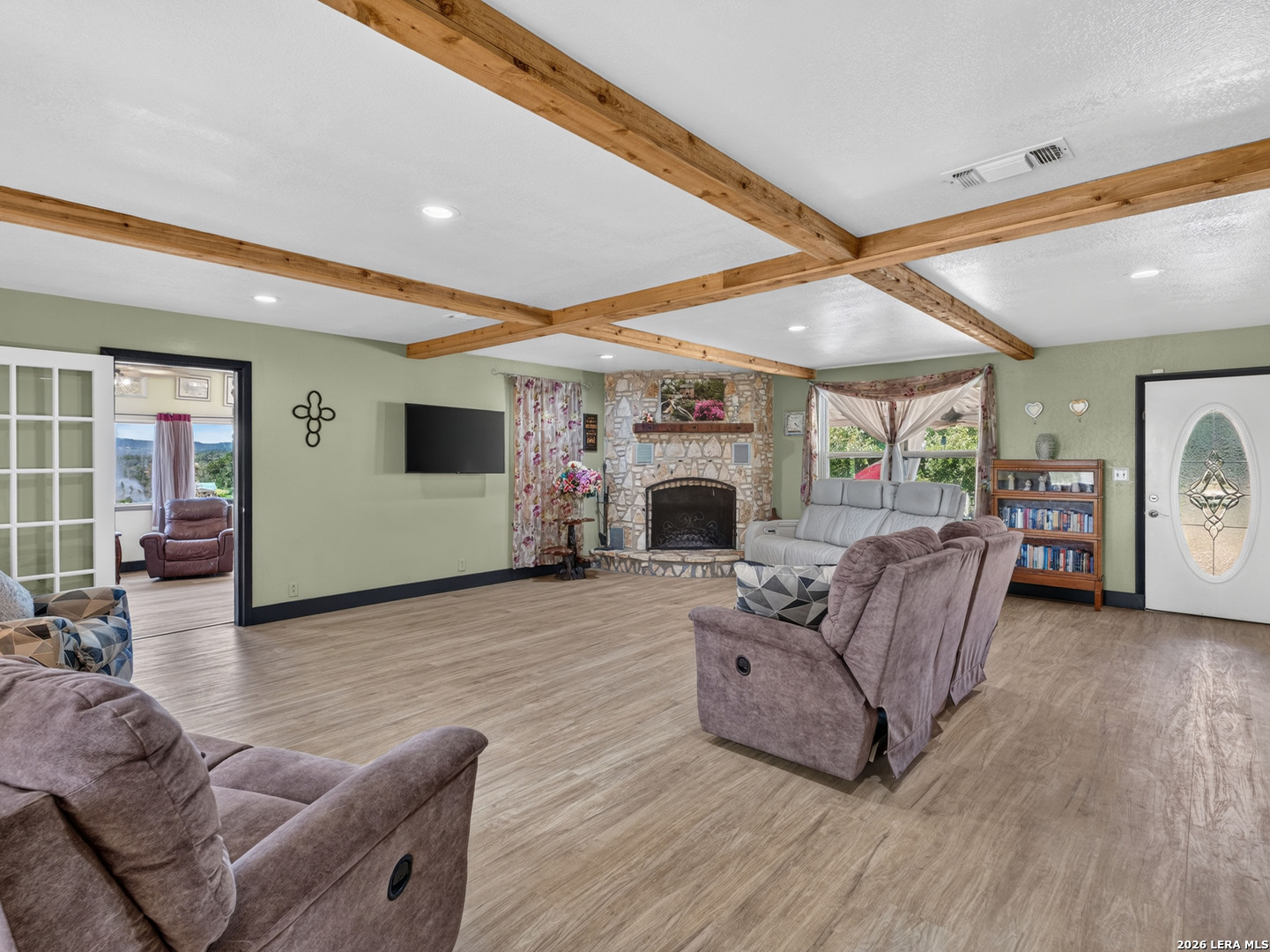 3320 Privilege Creek Rd, Pipe Creek, TX 78063