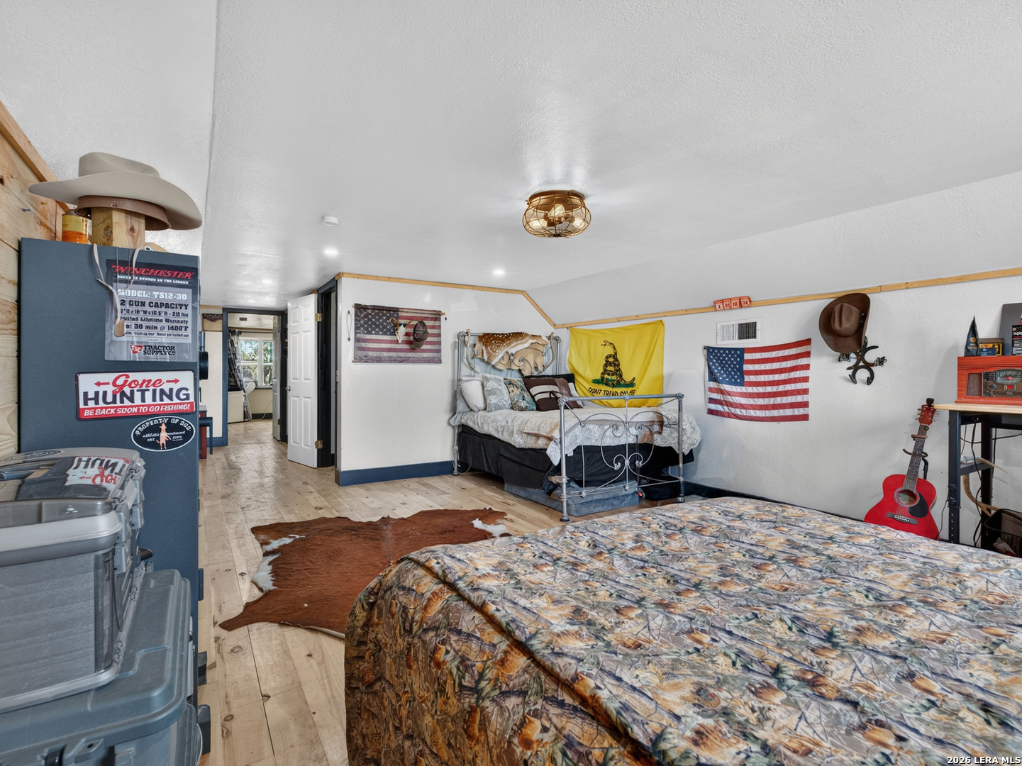 3320 Privilege Creek Rd, Pipe Creek, TX 78063