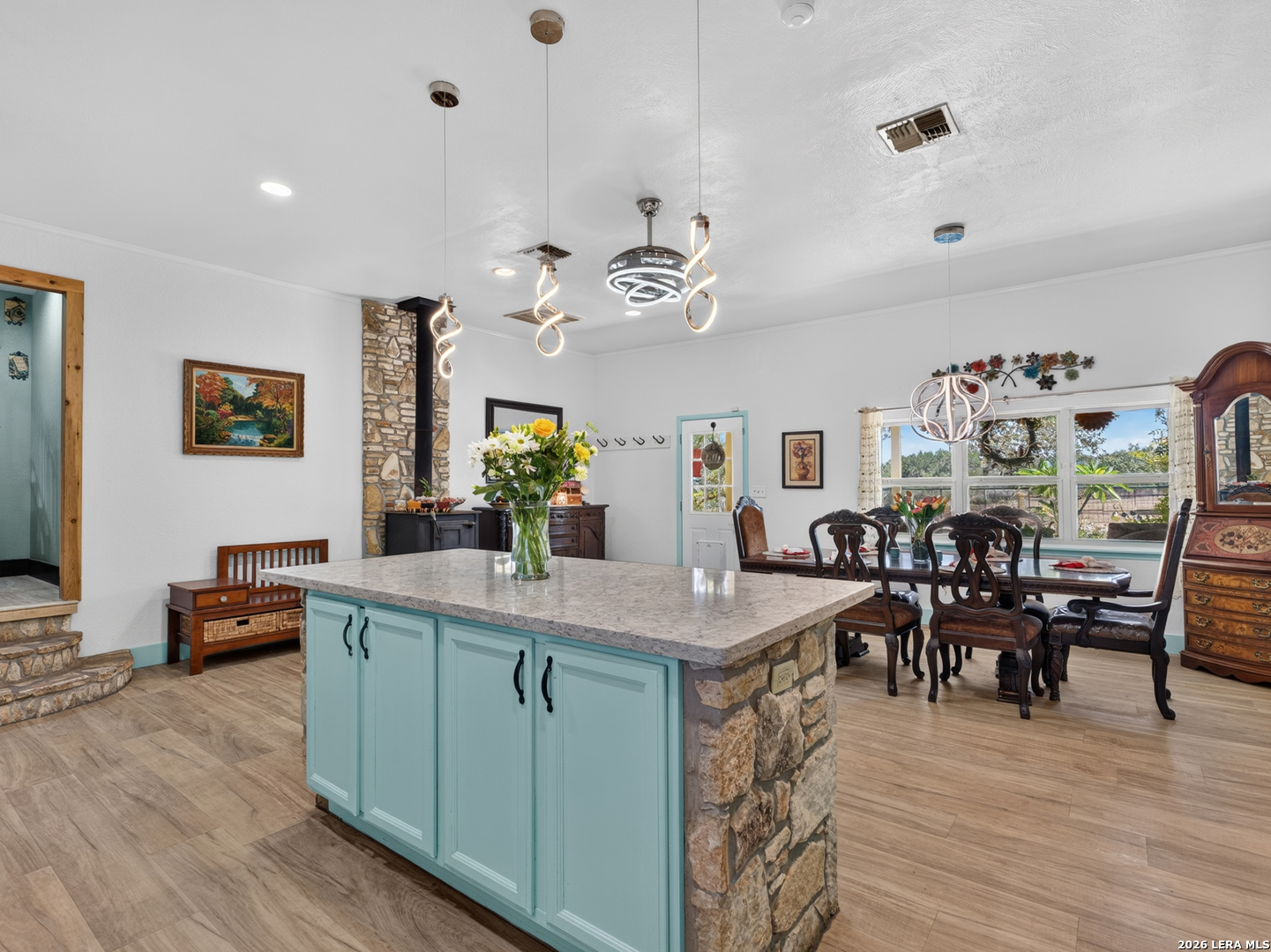 3320 Privilege Creek Rd, Pipe Creek, TX 78063