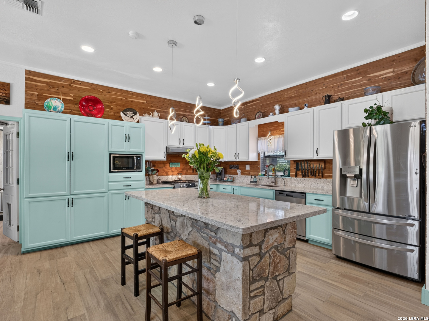 3320 Privilege Creek Rd, Pipe Creek, TX 78063