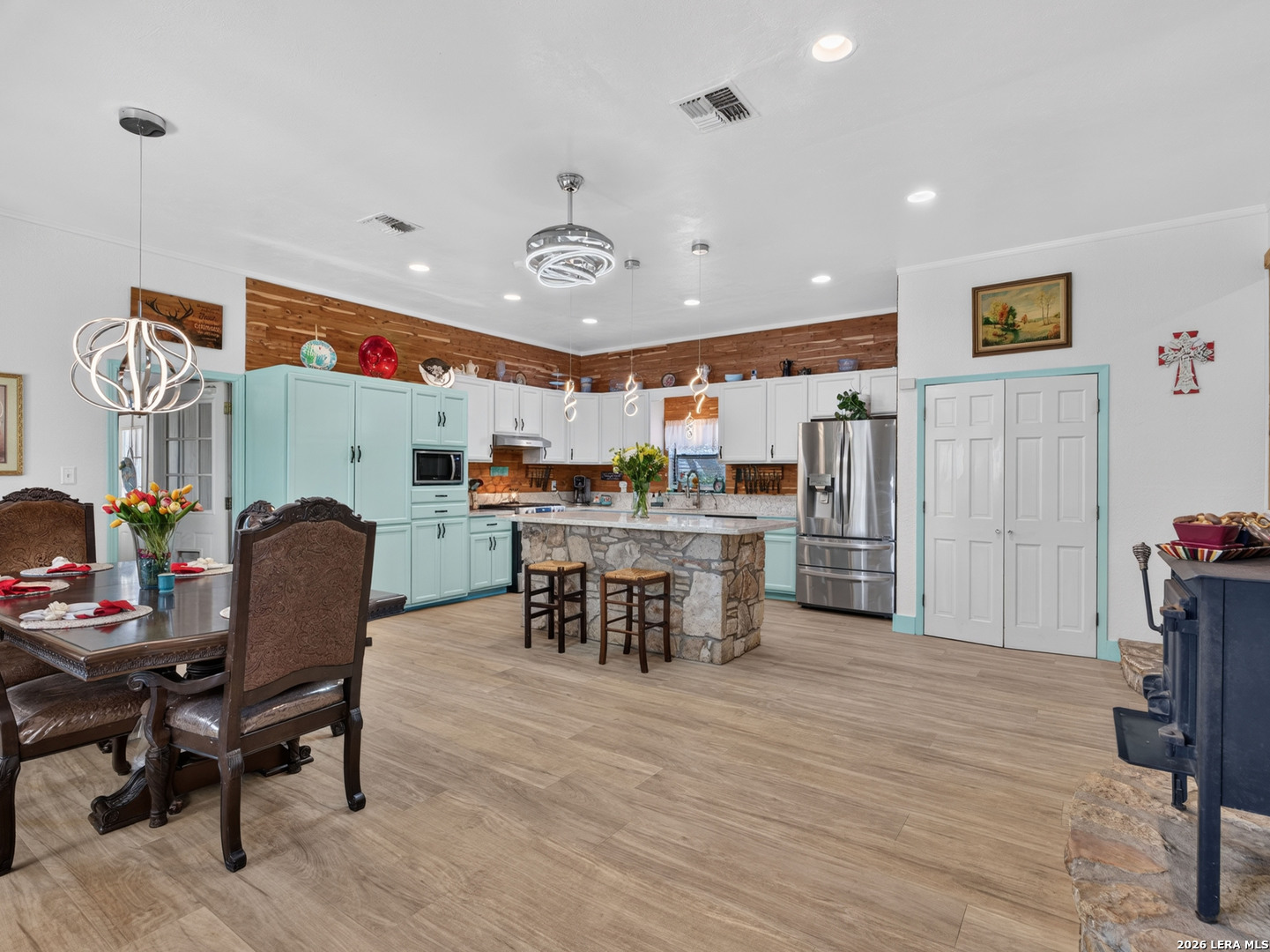 3320 Privilege Creek Rd, Pipe Creek, TX 78063
