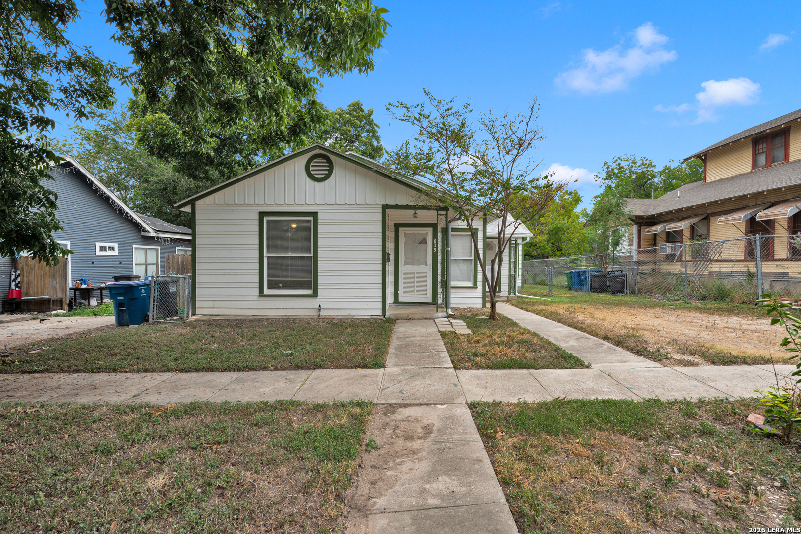 Property photo for 631 W Magnolia, San Antonio, TX