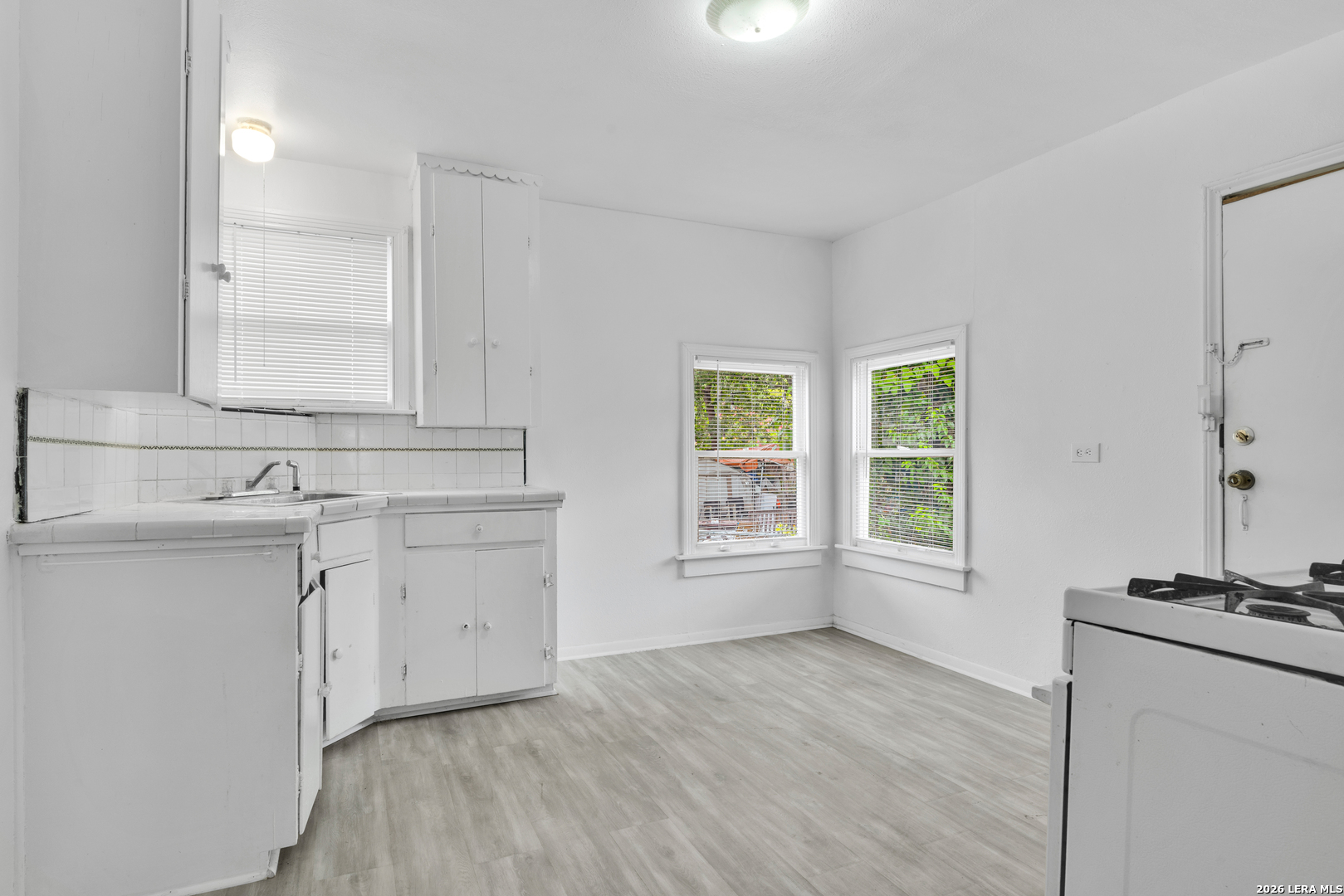 631 W Magnolia, San Antonio, TX 78212