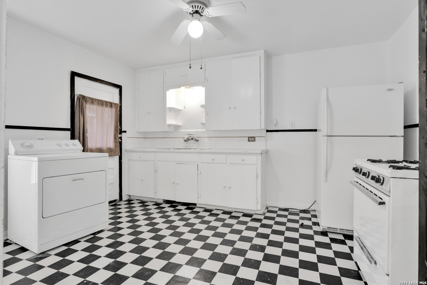 631 W Magnolia, San Antonio, TX 78212