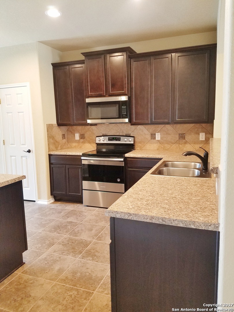 3303 Avoca Dr,San Antonio, TX 78211