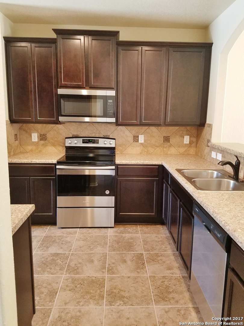 3303 Avoca Dr,San Antonio, TX 78211