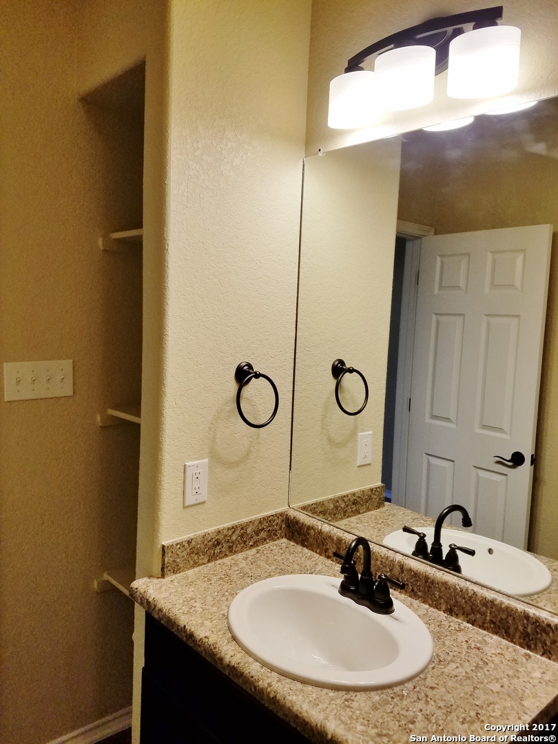 3303 Avoca Dr,San Antonio, TX 78211