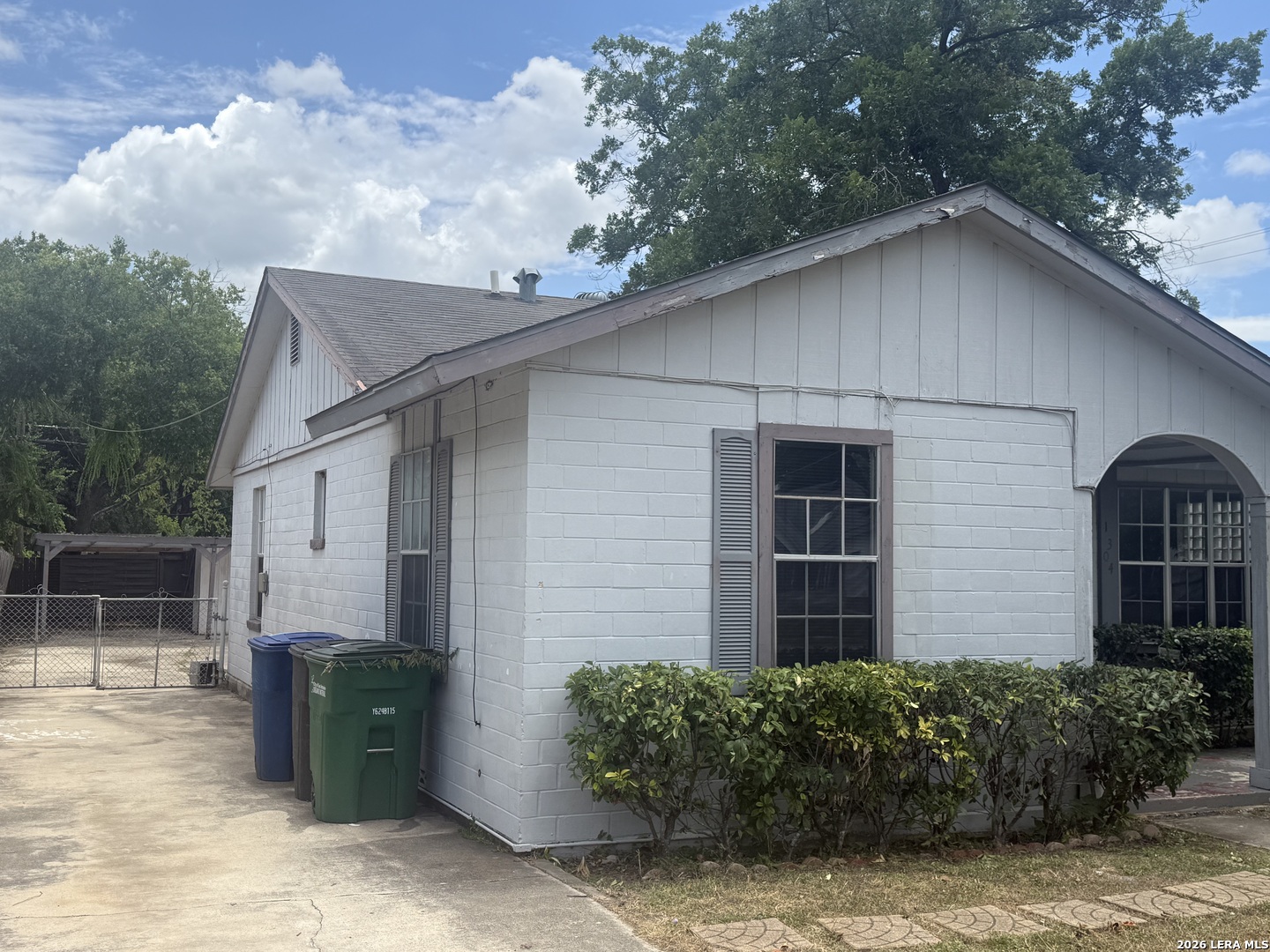 1304 Vanderbilt St, San Antonio, TX 78210