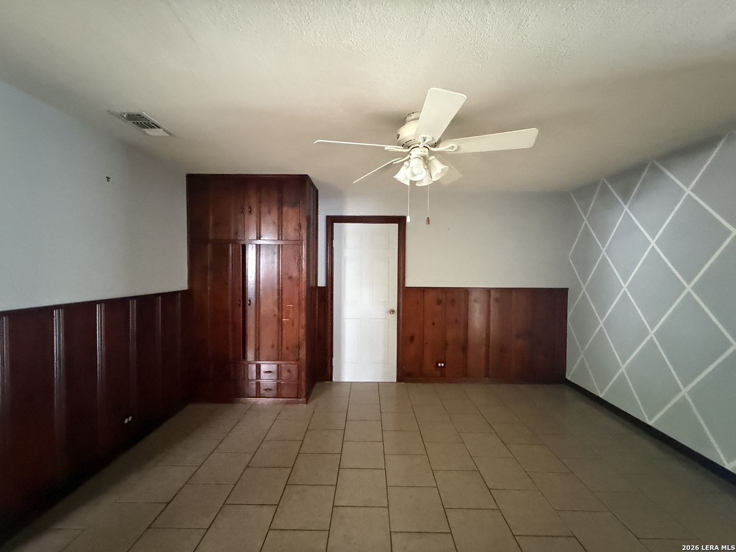 1304 Vanderbilt St, San Antonio, TX 78210