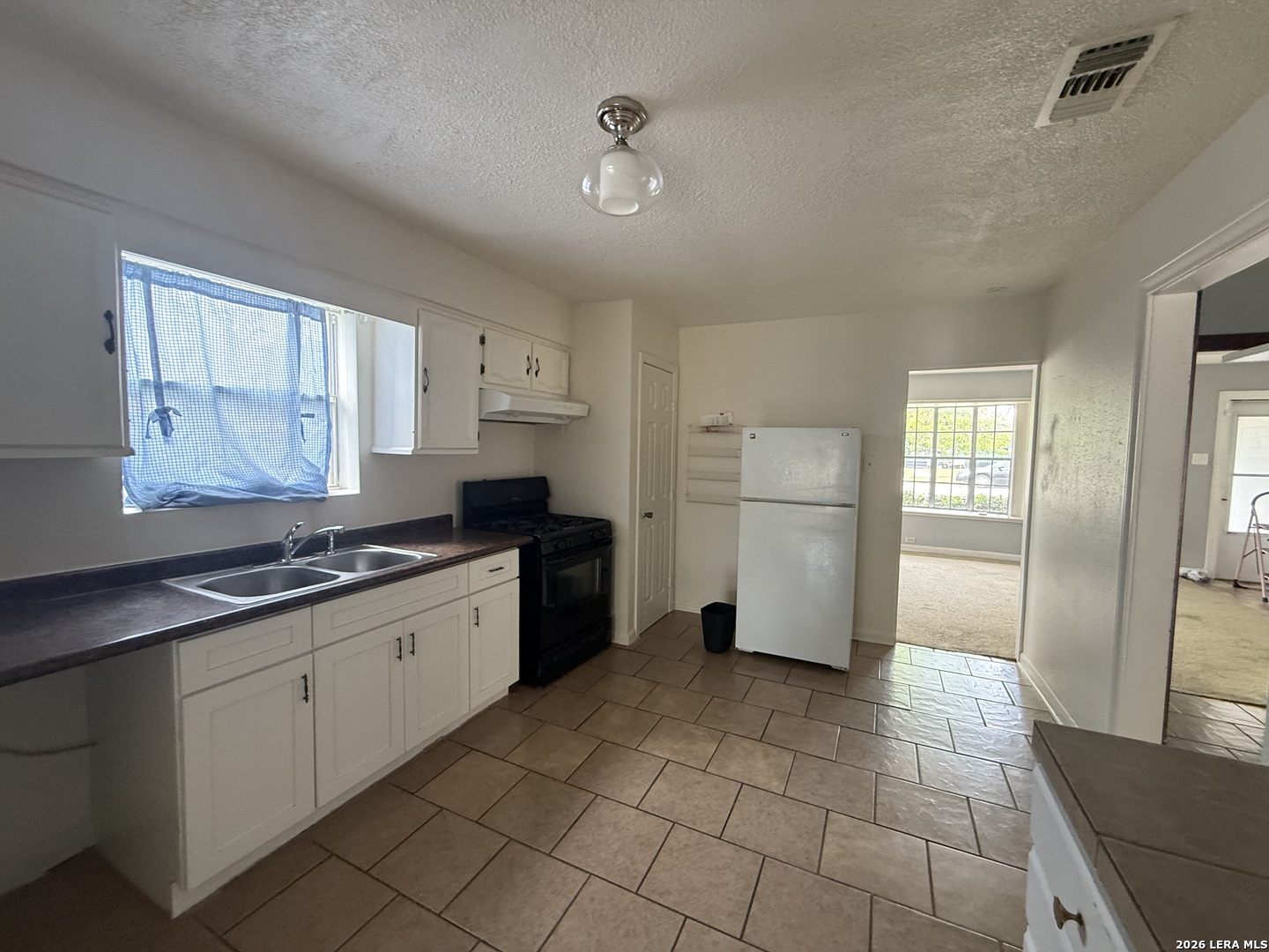 1304 Vanderbilt St, San Antonio, TX 78210