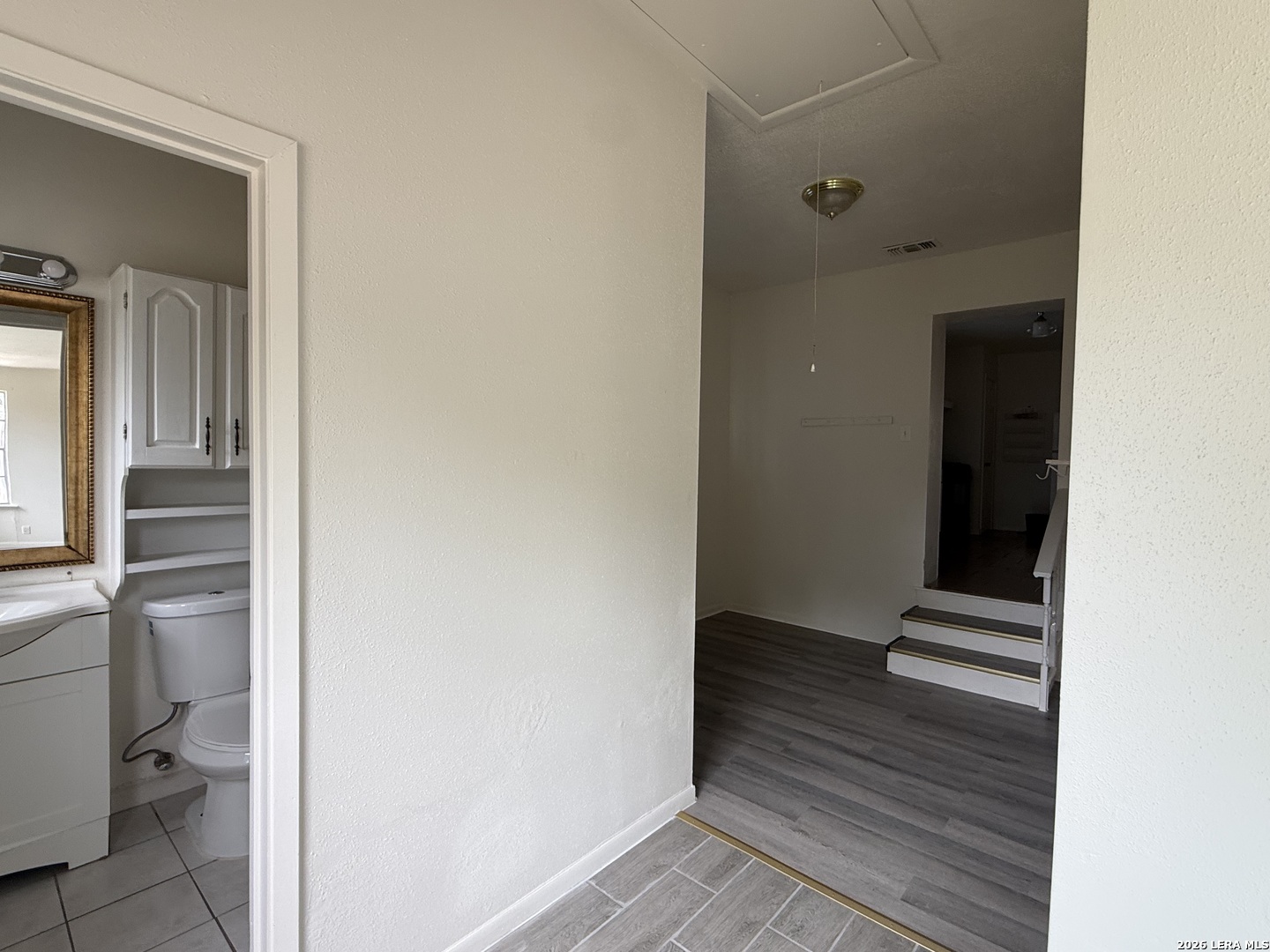 1304 Vanderbilt St, San Antonio, TX 78210