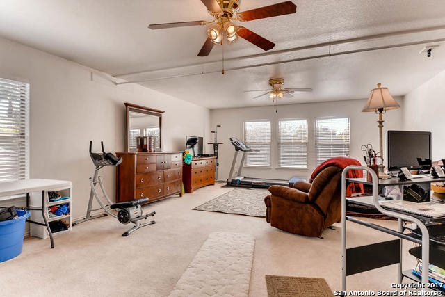 10359 Manor Crk   San Antonio TX 78245