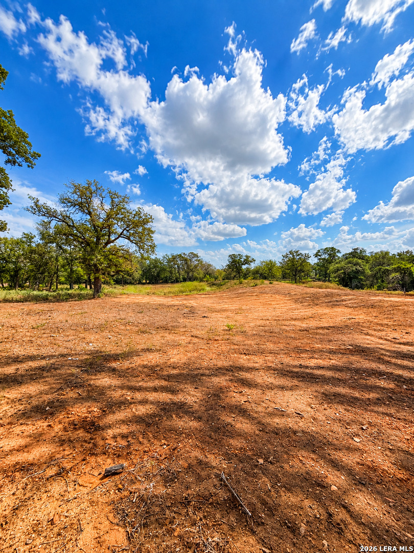 1410 W County Road 109, Leesville, TX 78122