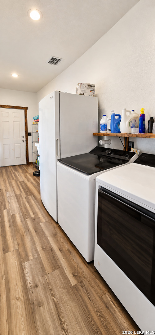 1410 W County Road 109, Leesville, TX 78122
