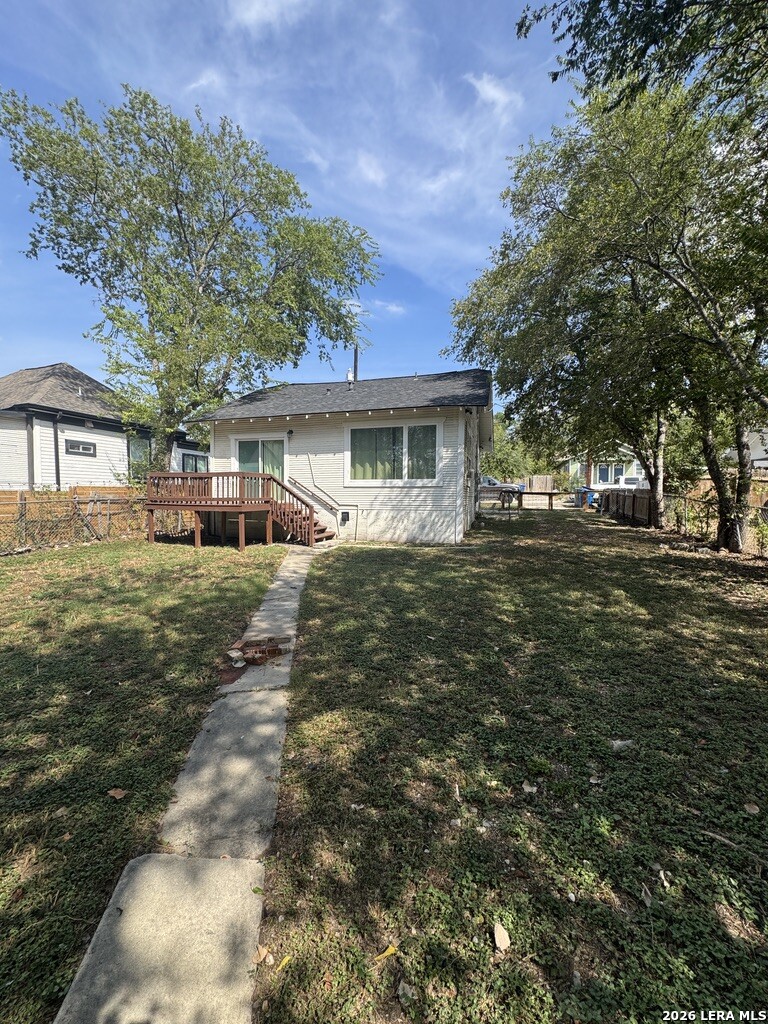 138 PAUL ST, San Antonio, TX 78203