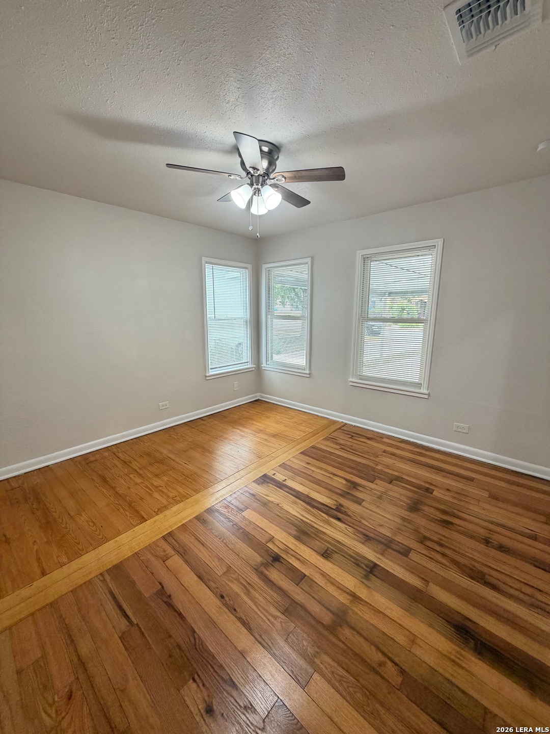 1819 SCHLEY AVE, San Antonio, TX 78210